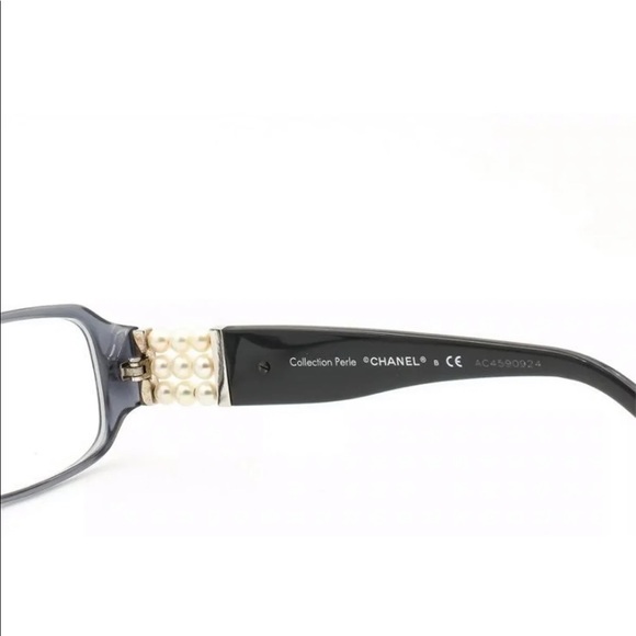 Auth Chanel black acetate with pearl eyeglasses - Picture 3 of 4